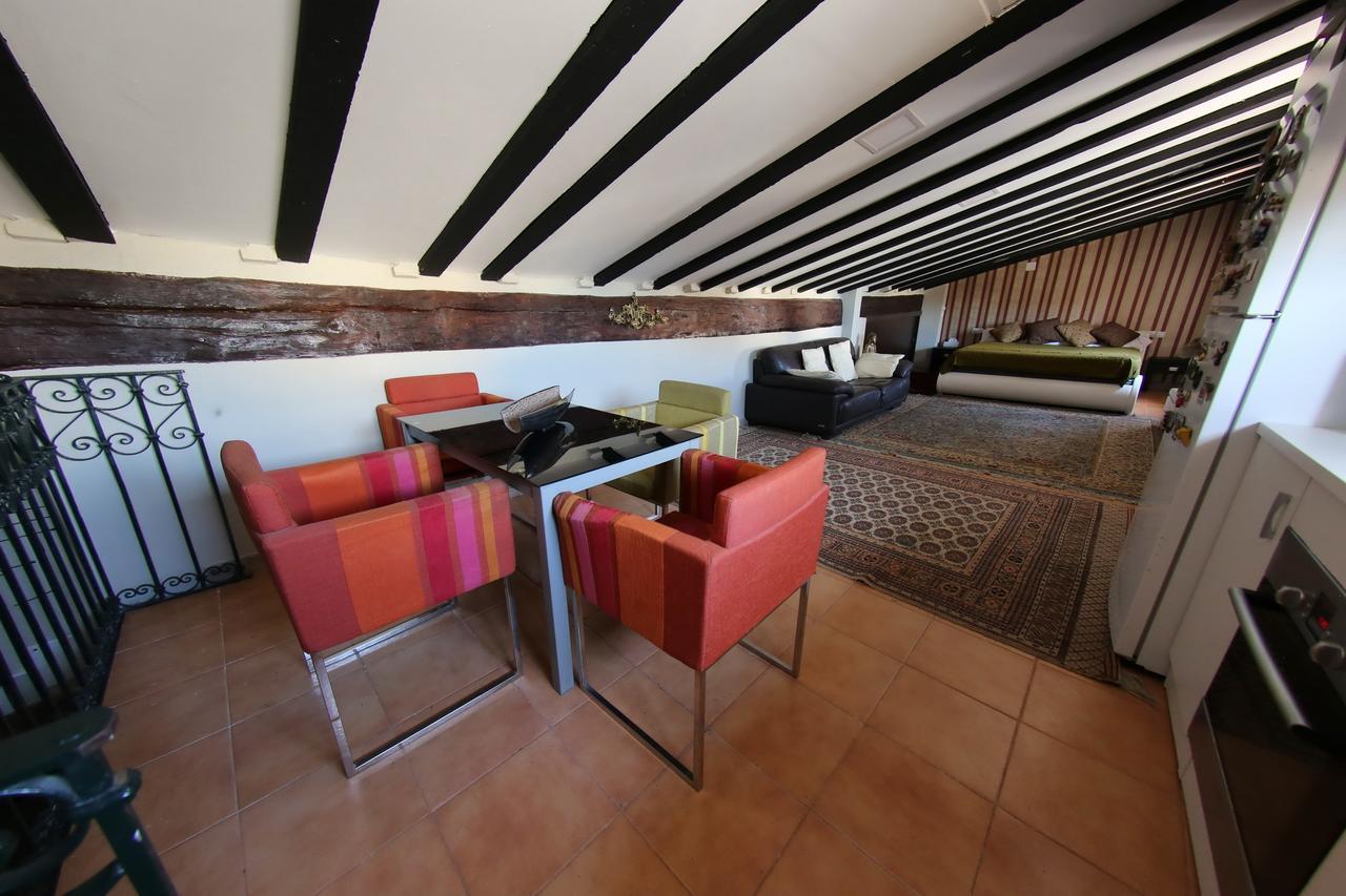 Hostal Santa Teresa Reus Exterior photo